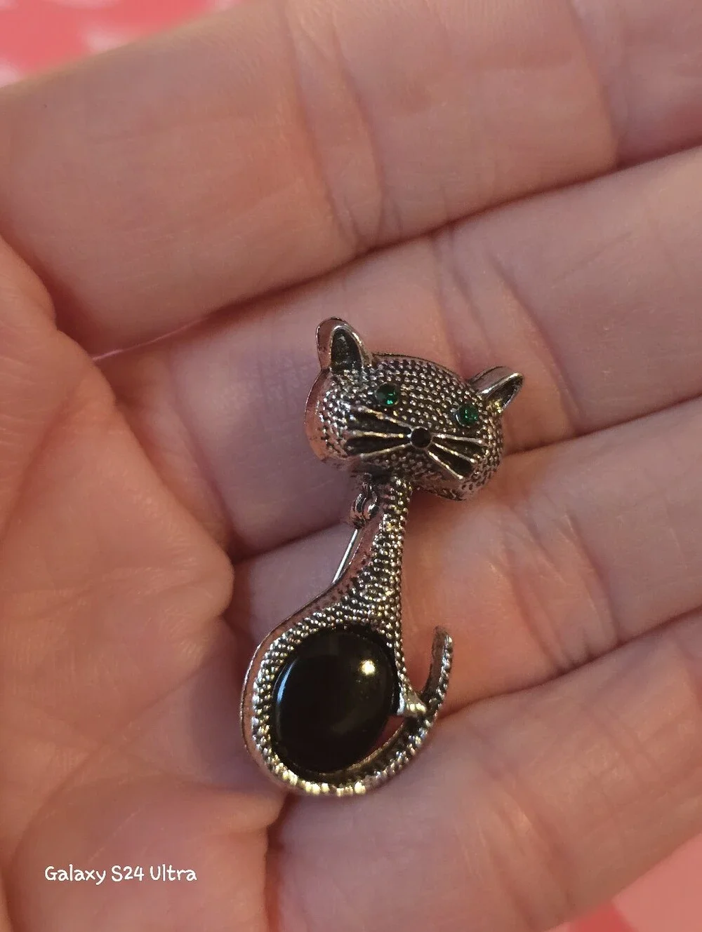 Kitty Cat Tiny Brooch NEW